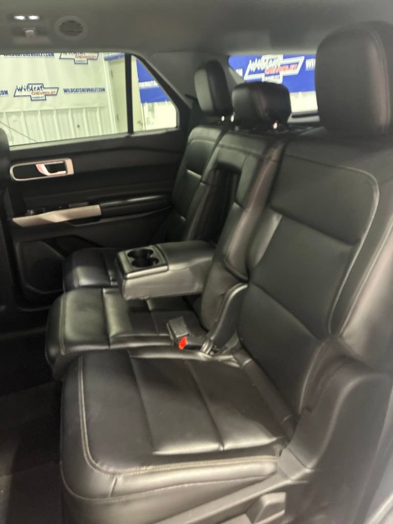 Used 2023 Ford Explorer XLT w/ Equipment Group 202A RWD image 32