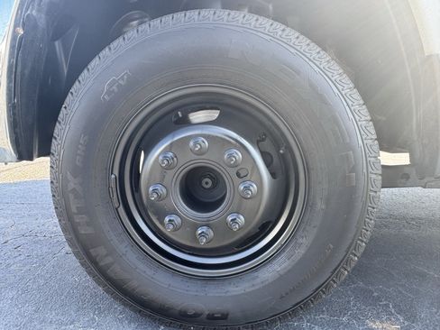 Used 2021 RAM 3500 Tradesman w/ Chrome Appearance Group AWD/4WD image 12
