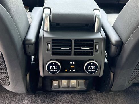 Certified 2024 Land Rover Discovery Dynamic SE image 16