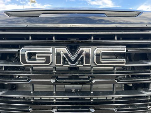 New 2026 GMC Sierra 1500 Elevation w/ Elevation Premium Package AWD/4WD image 13