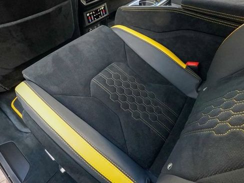 Used 2023 Lamborghini Urus Performante image 82