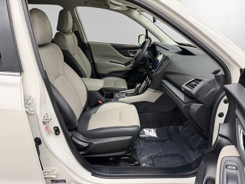 Used 2019 Subaru Forester Limited AWD/4WD image 15