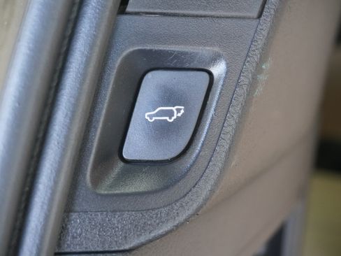 Used 2014 Toyota Sequoia Limited image 27