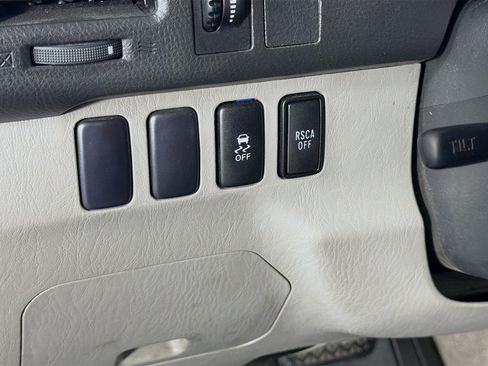 Used 2008 Toyota 4Runner SR5 RWD image 17