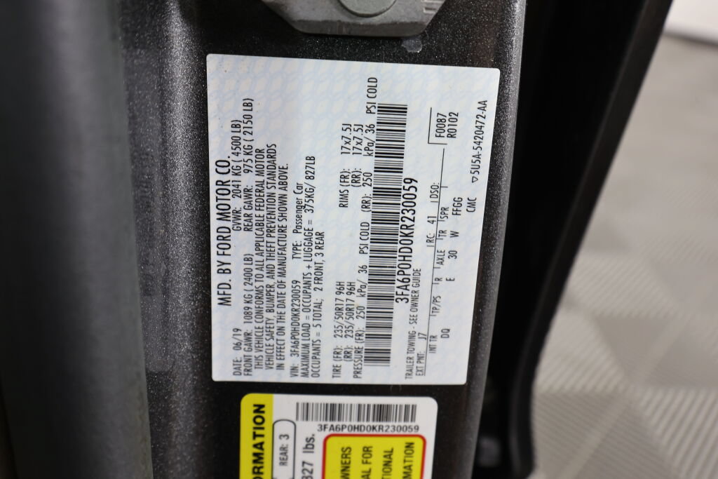 Used 2019 Ford Fusion SE FWD image 38