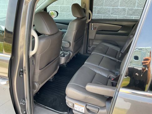 Used 2016 Honda Odyssey Touring Elite image 33