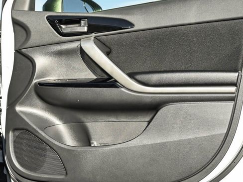 New 2026 Mitsubishi Eclipse Cross LE image 9