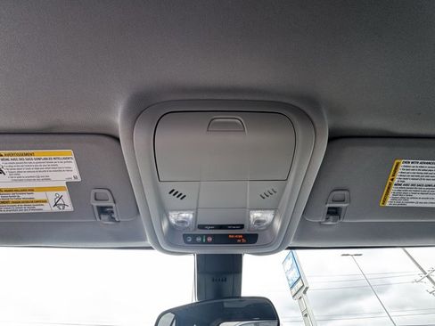 Used 2022 Chevrolet Equinox LT image 21