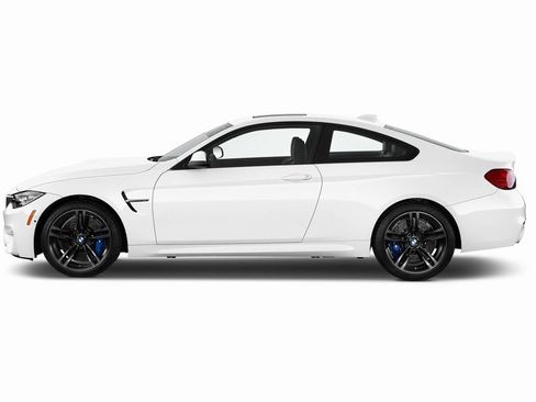 Used 2017 BMW M4 Coupe image 18