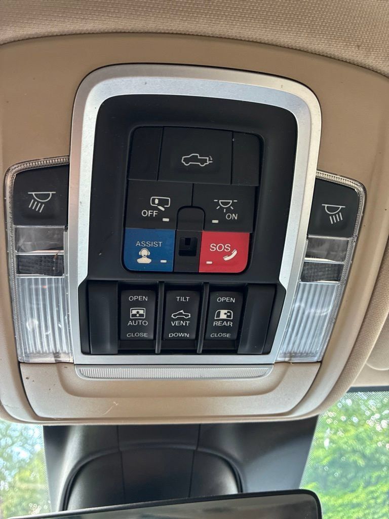 Used 2020 RAM 3500 Limited AWD/4WD image 15