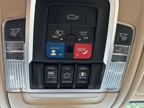 Used 2020 RAM 3500 Limited AWD/4WD image 15