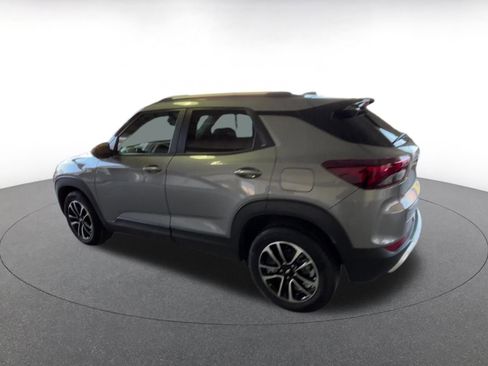 Used 2025 Chevrolet TrailBlazer LT image 10