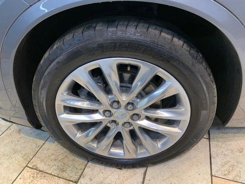 Used 2022 Cadillac XT6 Premium Luxury image 12