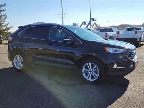Used 2019 Ford Edge SEL w/ Equipment Group 201A image 2