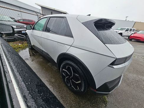 Used 2024 Hyundai Ioniq 5 SEL image 4