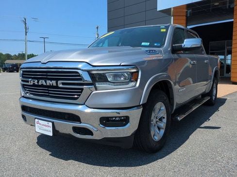 Used 2022 RAM 1500 Laramie AWD/4WD image 8