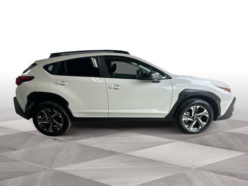 Used 2025 Subaru Crosstrek 2.5i Premium AWD/4WD image 9