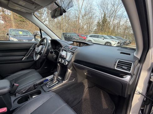 Used 2017 Subaru Forester 2.5i Touring image 29