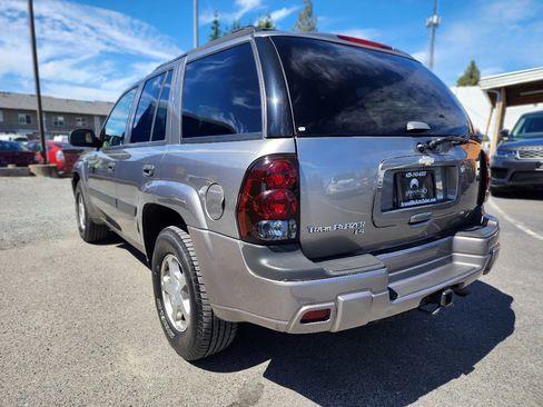 Used 2005 Chevrolet TrailBlazer LS w/ LS Preferred Equipment Group image 8