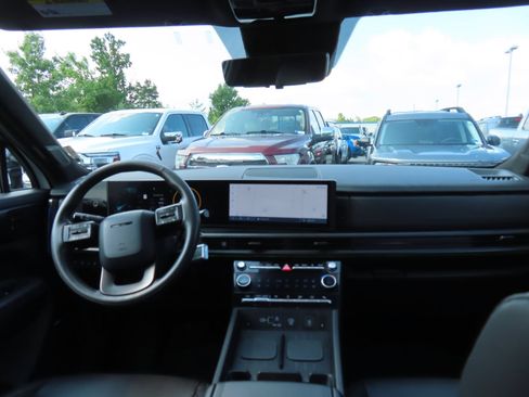 Used 2024 Hyundai Santa Fe Calligraphy AWD/4WD image 16