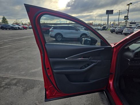 Used 2025 MAZDA CX-30 AWD 2.5 S w/ Select Sport Pkg image 11