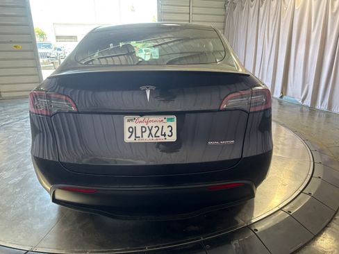 Used 2024 Tesla Model Y Performance AWD/4WD image 6