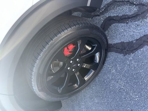 Used 2020 Ford Explorer ST w/ ST Street Pack image 21