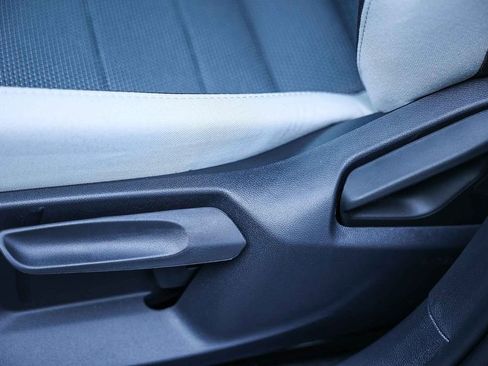 New 2026 Volkswagen Taos S image 32