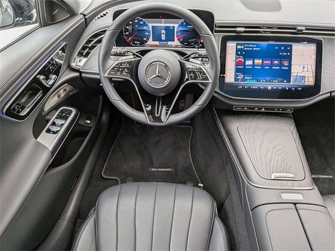 Used 2024 Mercedes-Benz E 450 4MATIC All-Terrain Wagon w/ Leather Package image 17