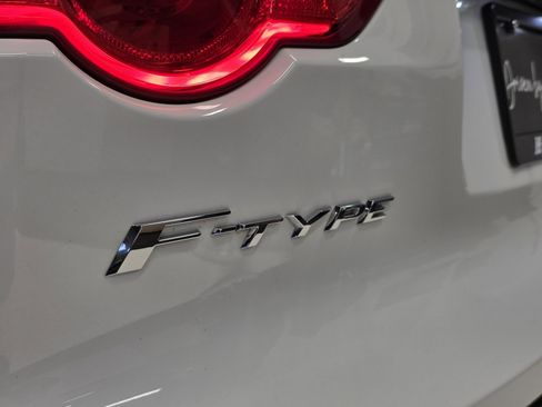 Used 2016 Jaguar F-TYPE R image 52