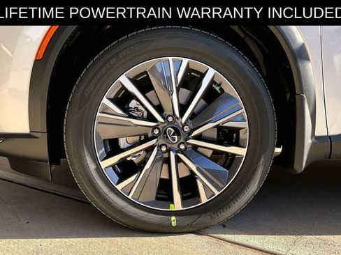 Certified 2025 INFINITI QX60 Luxe w/ Black Edition image 4