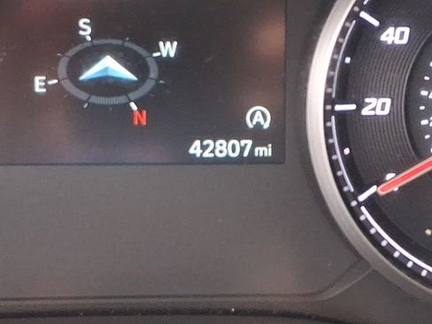 Used 2023 Hyundai Santa Fe SEL image 20