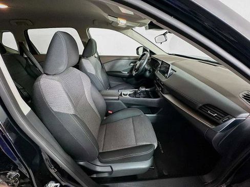 Certified 2023 Nissan Rogue SV image 27