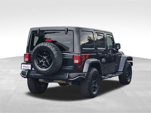 Used 2016 Jeep Wrangler Unlimited Sahara AWD/4WD image 9