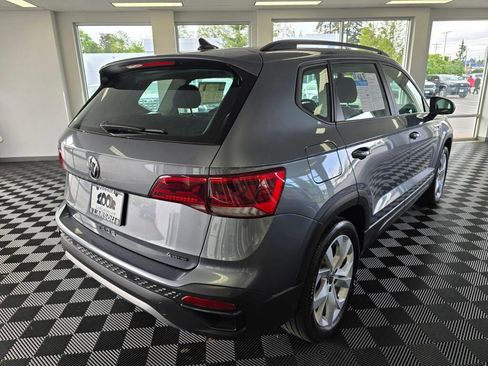 Used 2023 Volkswagen Taos S AWD/4WD image 3