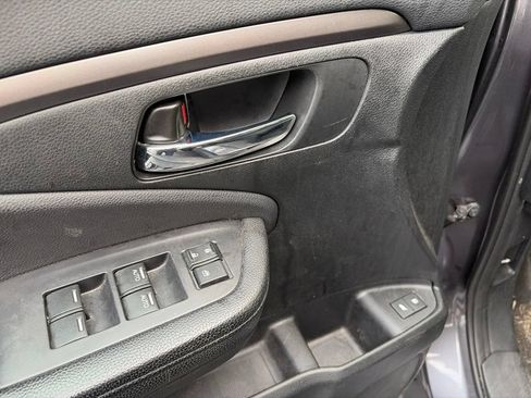 Used 2017 Honda Pilot EX-L image 11