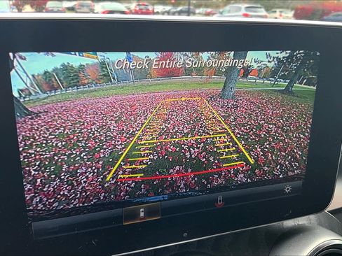 Used 2017 Mercedes-Benz GLC 300 4MATIC image 27