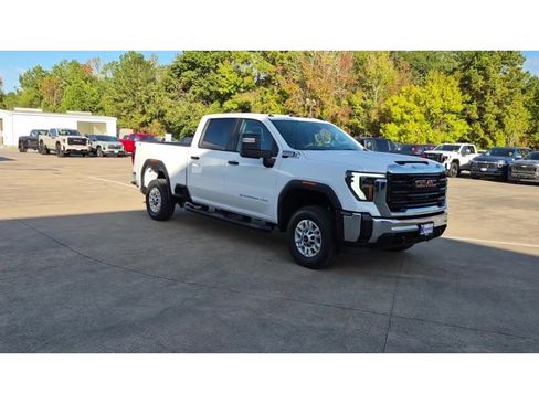 New 2026 GMC Sierra 2500 Pro image 2