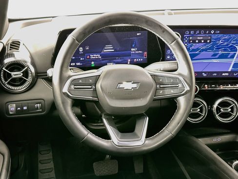 Used 2024 Chevrolet Blazer EV LT AWD/4WD image 18
