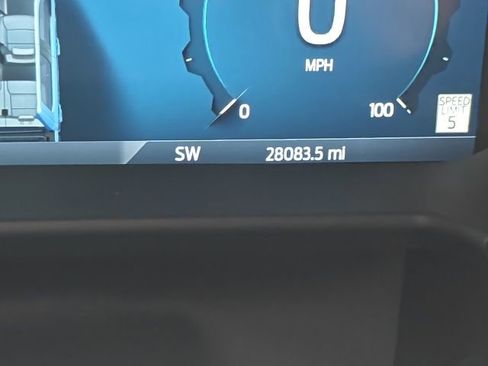 Used 2024 Ford F250 Platinum image 10