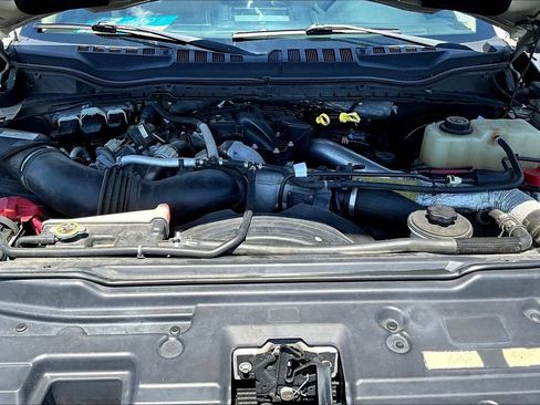 Used 2018 Ford F250 Lariat w/ Chrome Package AWD/4WD image 31