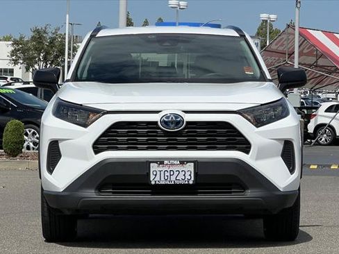Certified 2022 Toyota RAV4 LE AWD/4WD image 10