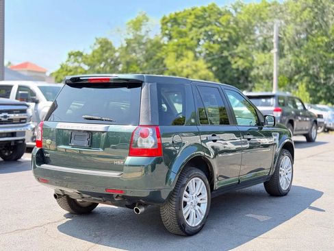 Used 2010 Land Rover LR2 HSE AWD/4WD image 9