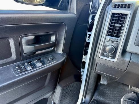 Used 2016 RAM 3500 Tradesman w/ Popular Equipment Group image 16