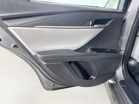 Used 2025 Toyota Camry SE w/ Convenience Package FWD image 26