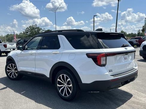 New 2025 Ford Explorer ST-Line image 15
