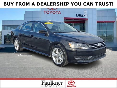 Used 2014 Volkswagen Passat 1.8T SE image 1