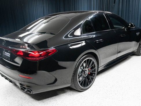 New 2026 Mercedes-Benz E 53 AMG e 4MATIC Sedan image 5