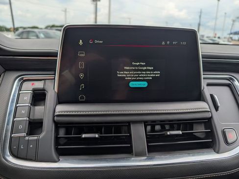 Used 2023 GMC Yukon XL SLT AWD/4WD image 10