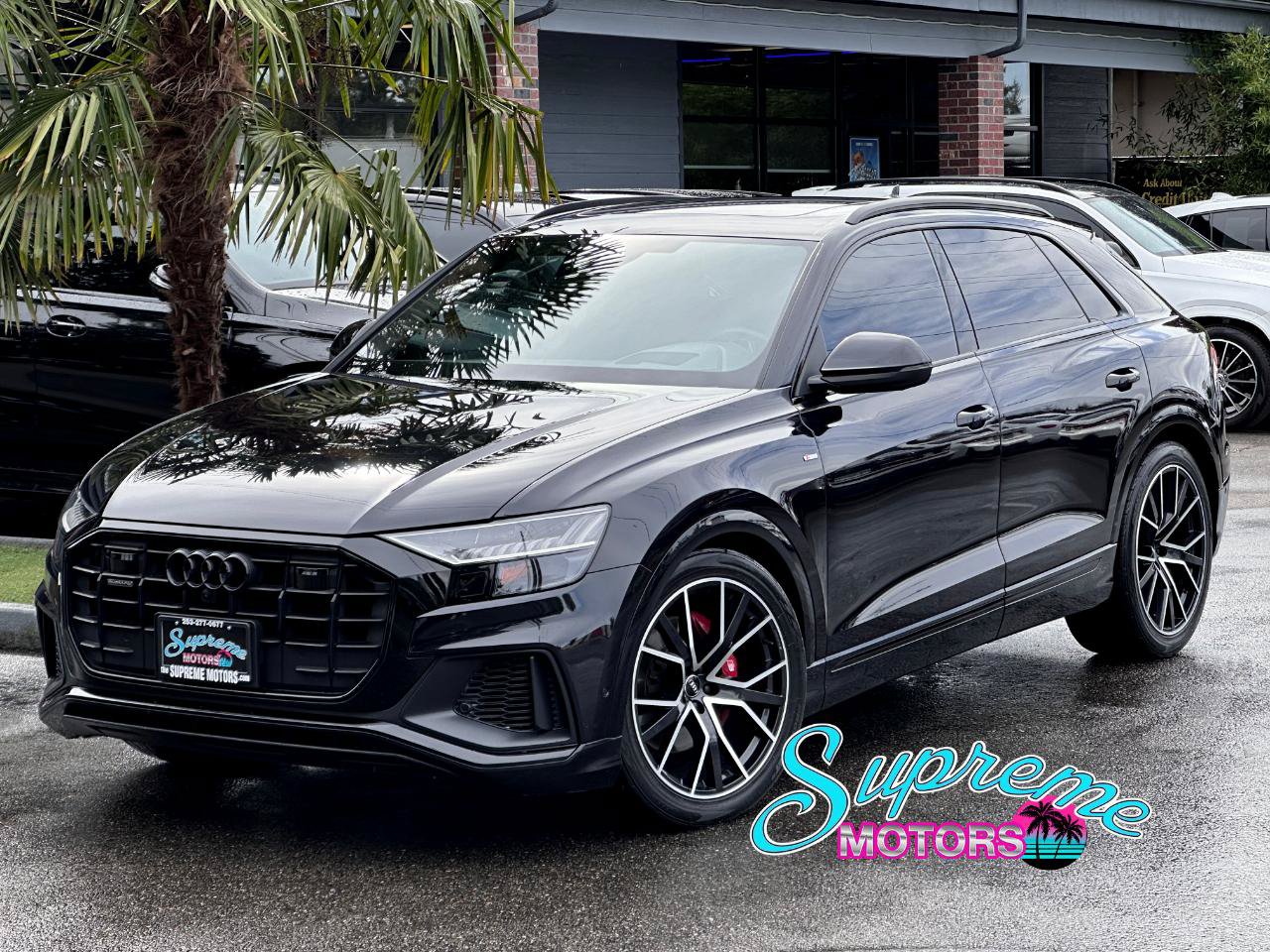 Used 2019 Audi Q8 Prestige w/ Luxury Package AWD/4WD image 1